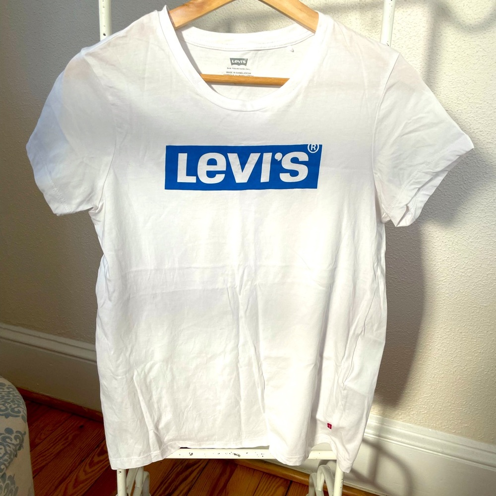 Levi’s Short Sleeve Shirt NWOT
